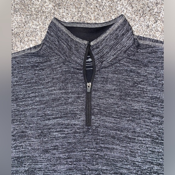 Men’s Eddie Bauer 1/4 Zip - Picture 2 of 5